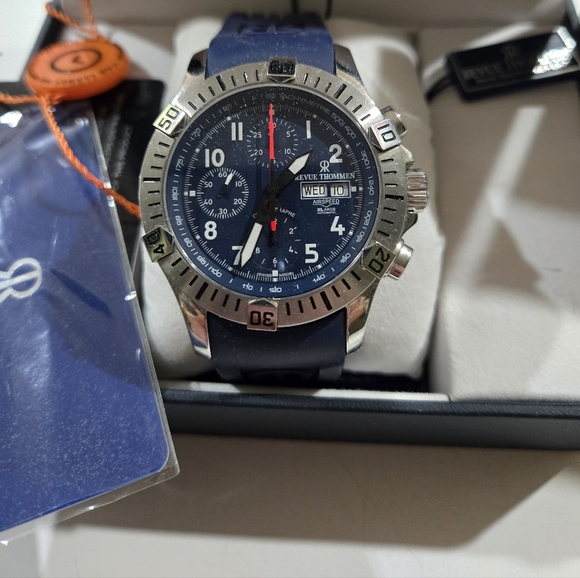 Revue Thommen , Swiss automatic watch - Picture 2 of 9